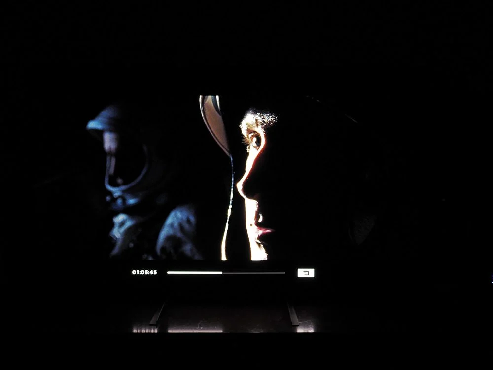 06b-Samsung-55S95D-scena-testowa-2.webp